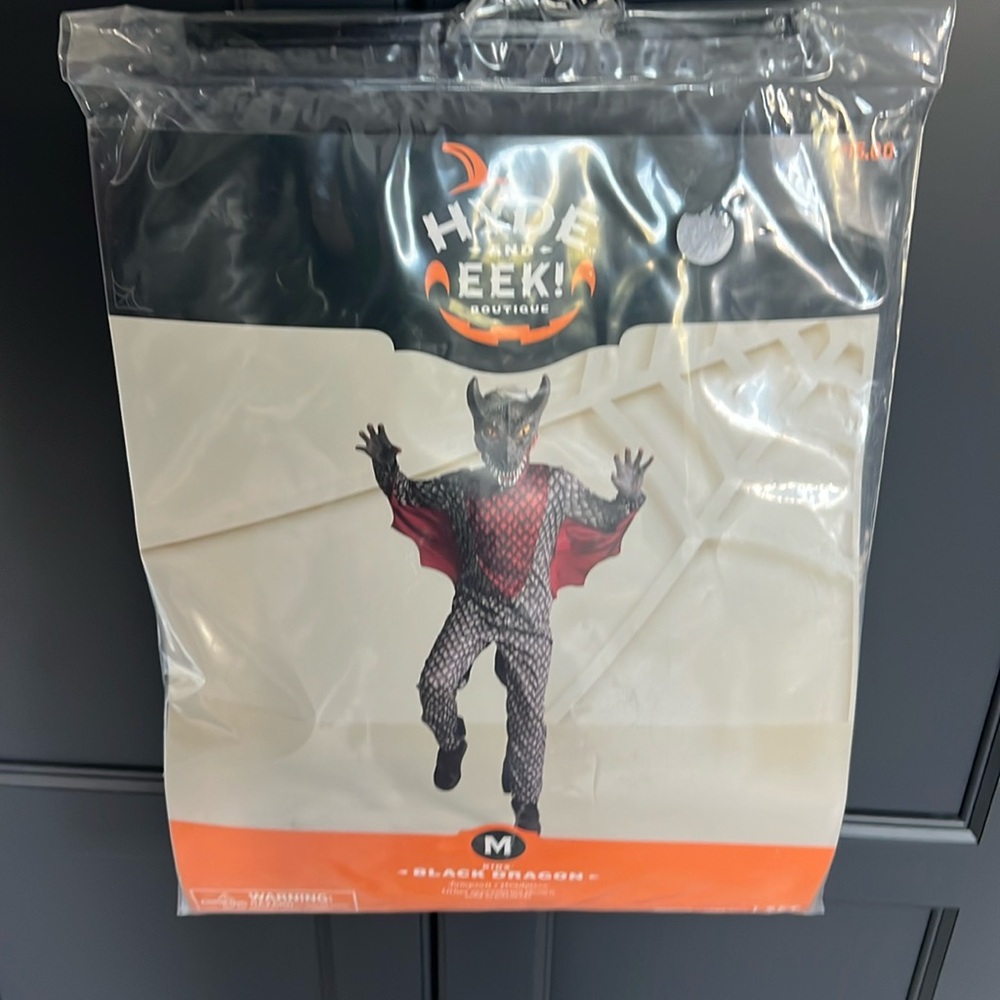 5/$15! hide and eek dragon WITHOUT mask